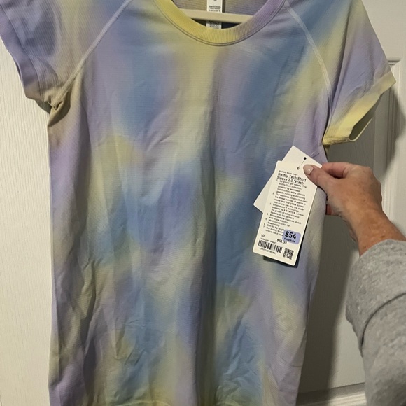 NWT Swiftly Tech SS 2.0 - Picture 4 of 5